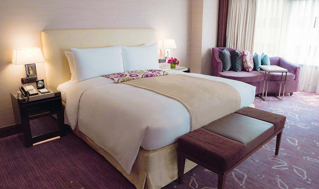Diamond Hotel - Deluxe Room  - Hotels In Ermita Manila